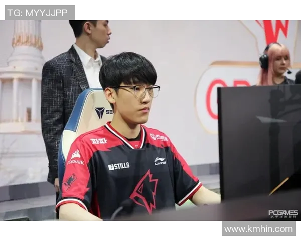 王者荣耀热点分析:深入探讨FPX战队的防守策略与战术布局